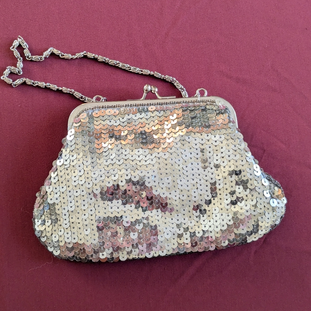 Claire’s Sequin Evening Clutch – Silver Sparkle